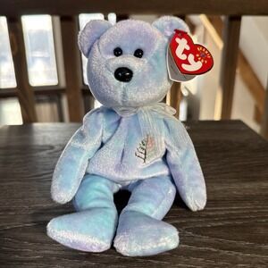 Ty Beanie Baby Issy the Four Seasons Hotel Bear-PRAGUE- Mint Tag, 1965KR